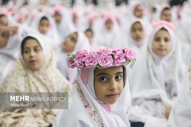 جشن شکوفایی پنج هزار نفری دانش آموزان دختر تبریز
