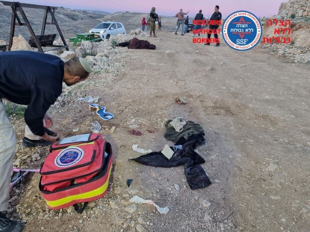 إصابة مستوطن بجراح خطيرة بعملية طعن في الخليل واستشهاد المنفذ