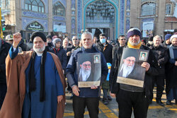 فرانسوی میگزین کے خلاف ایرانی صوبہ اردبیل میں احتجاجی مظاہرہ