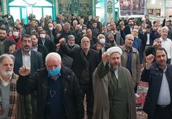 تجمع مردم اردستان در محکوم کردن اهانت نشریه فرانسوی