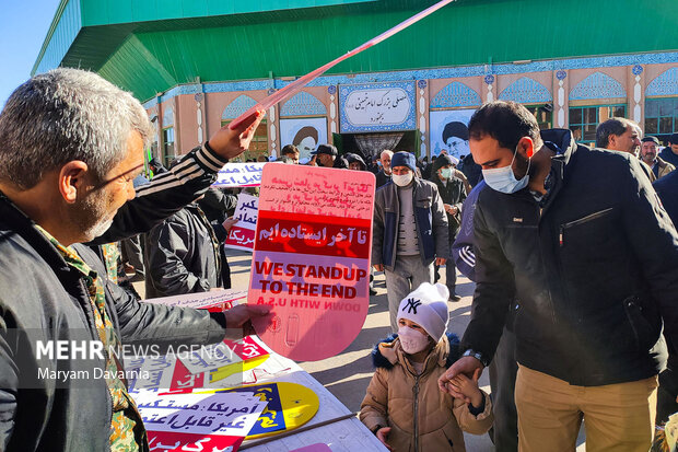 راهپیمایی در محکومیت اهانت نشریه فرانسوی به مرجعیت دینی در بجنورد