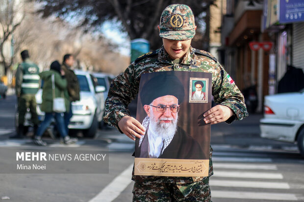 راهپیمایی  مردم تبریز برای محکومیت نشریه فرانسوی