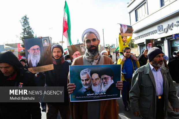 مرجعیت کی شان میں گستاخی کے خلاف قم میں احتجاجی مظاہرہ
