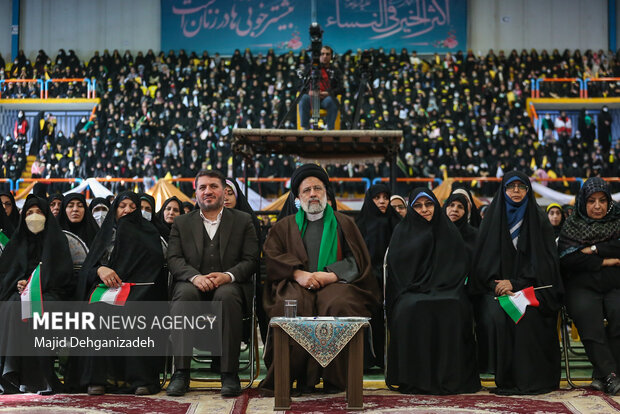  مراسم جشن میلاد حضرت فاطمه (س) با حضور رئیس جمهور