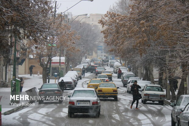 بارش نخستین برف زمستانی در کرمانشاه