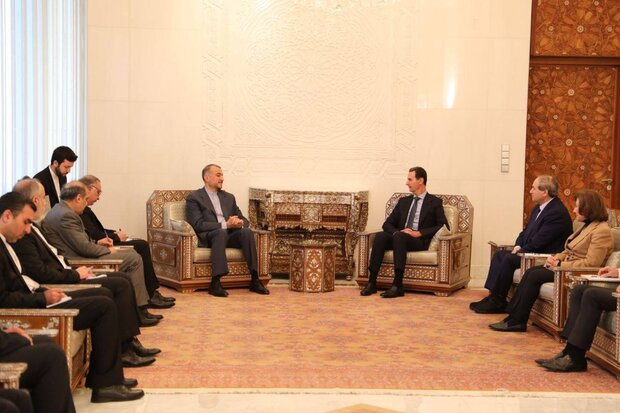 Iran FM, pres. Assad stress expanding bilateral relations