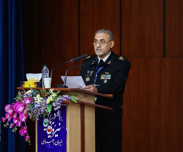 مکران دروازه دفاعی ایران است/ خدمات ارتش برای توسعه سواحل شرقی مکران دروازه دفاعی ایران است/ خدمات ارتش برای توسعه سواحل شرقی