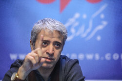 ایوب آقاخانی: «نمایش رادیویی» منجی من بود/ بیایید با «چشم گوش» ببینیم