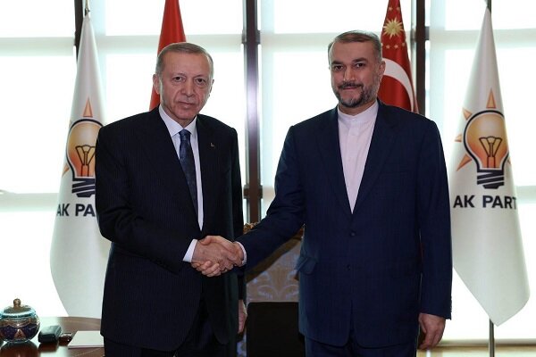 Emir Abdullahiyan-Erdoğan görüşmesinden görüntüler Emir Abdullahiyan-Erdoğan görüşmesinden görüntüler