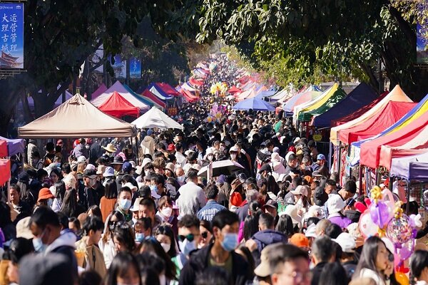 China's employment market posts steady development