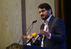 لإحياء طريق الحرير.. وزير الطرق الإيراني يعلن إبرام اتفاقيات في مجال السكك الحديدية في الإمارات