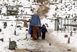 Afganistan'ın başkenti Kabil'de yoğun kar yağışı etkili oldu