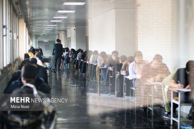 ۱۱ هزار داوطلب کنکوردر دانشگاه صنعتی اصفهان رقابت میکنند ۱۱ هزار داوطلب کنکوردر دانشگاه صنعتی اصفهان رقابت میکنند