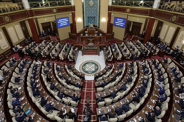 Kazakistan’da Meclis feshedildi, 19 Mart'ta erken seçim yapılacak
 Kazakistan’da Meclis feshedildi, 19 Mart'ta erken seçim yapılacak