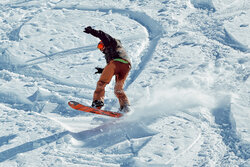 VIDEO: Skiing competitions in Lorestan province