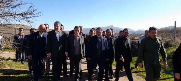 بازدید وزیر جهاد کشاورزی از ایستگاههای پمپاژ آب پلدختر