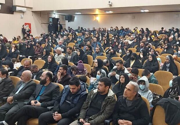 گردهمایی بزرگ خانوادگی پیرغلامان و مداحان گرگانی برگزار شد