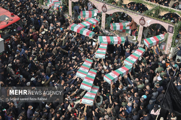 مراسم تشییع پیکر ۲۰۰ شهید گمنام دوران دفاع مقدس در تهران