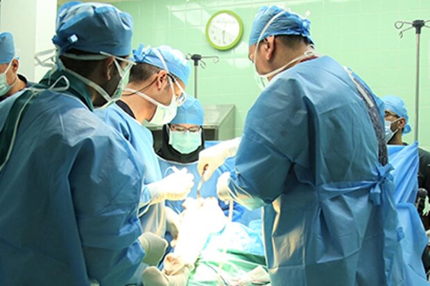 نخستین عمل تعویض مفصل زانو در بیمارستان کنگان با موفقیت انجام شد