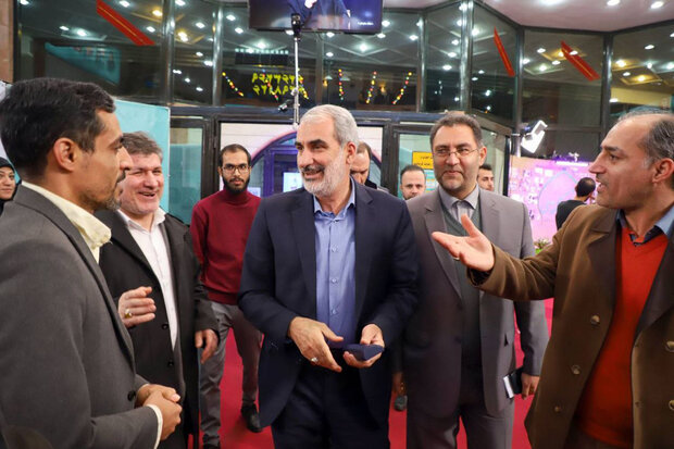 مستند «انسان‌سازان» رونمایی می‌شود/ روایتی از خیرین مدرسه‌ساز
