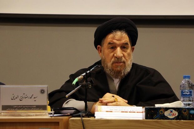 جهان غرب برای مقابله با فرهنگ نورانی قرآن راه به جایی نمیبرد جهان غرب برای مقابله با فرهنگ نورانی قرآن راه به جایی نمیبرد