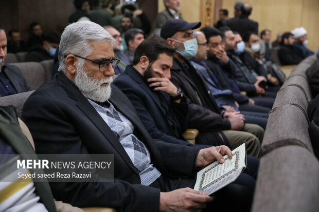  امیرسرتیپ احمدرضا پوردستان رئیس مرکز مطالعات راهبردی ارتش در مراسم بزرگداشت  مرحوم حاج عباس حسینی یکتا حضور دارد