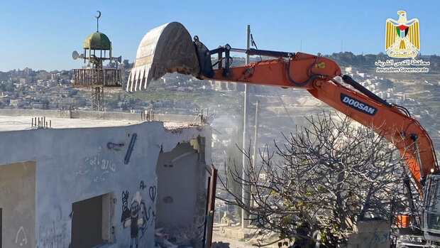 VIDEO: Bulldozers demolishing Palestinian homes in Qalandia