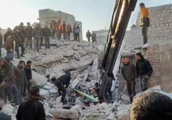 20 killed, injured in building collapse in Syria's Aleppo