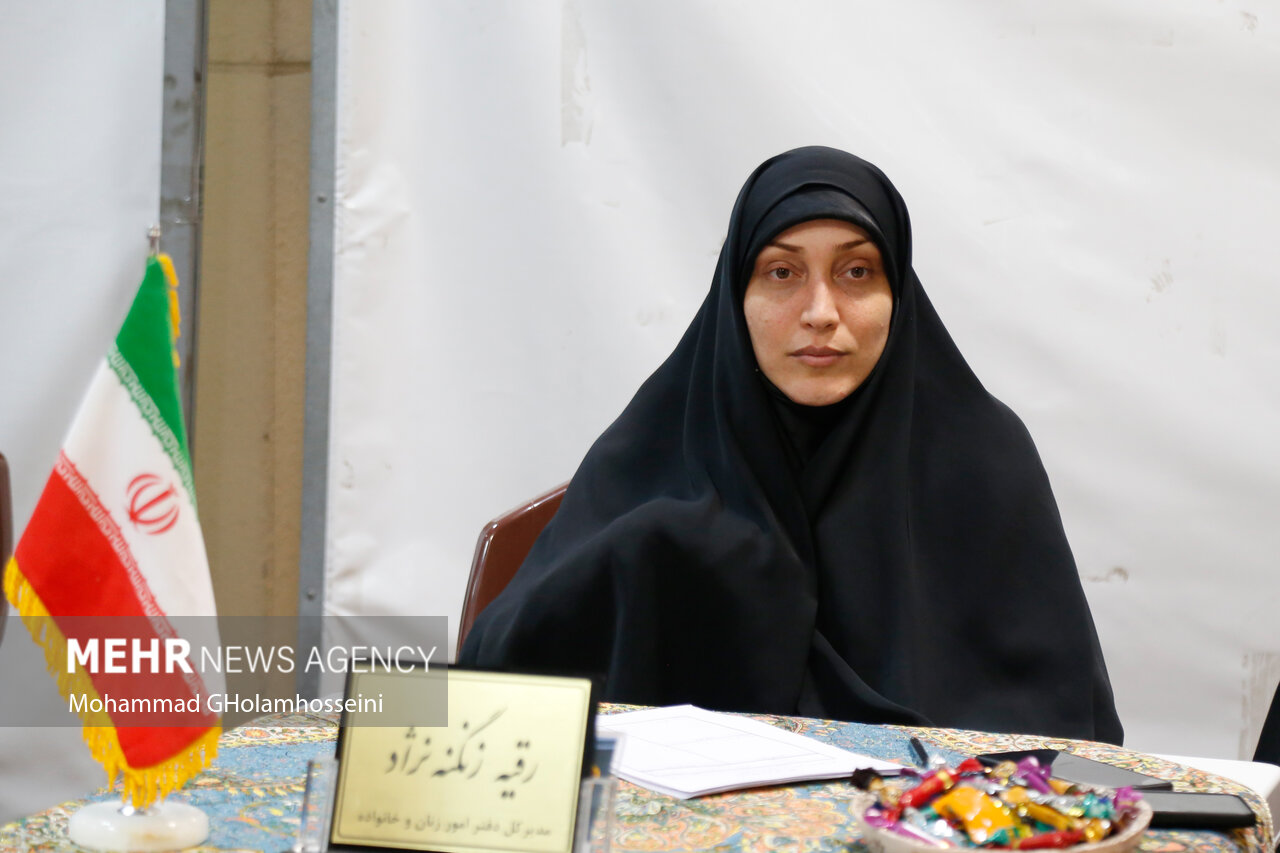 زنان استان بوشهر در عرصه فرهنگی و اجتماعی مشارکت بیشتری کنند