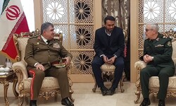 اللواء باقري يستقبل وزير الدفاع السوري في طهران