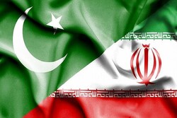 Pakistani FM talks of bolstred ties with Iran, Russia
