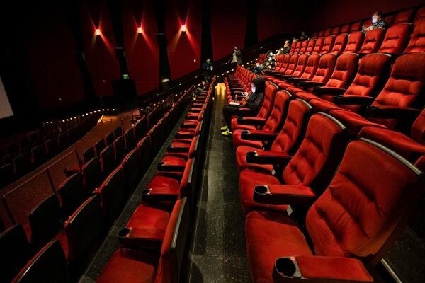 سایه بحران اقتصادی بر سینماهای آمریکا/ ۳۹ سالن سینما تعطیل شدند
