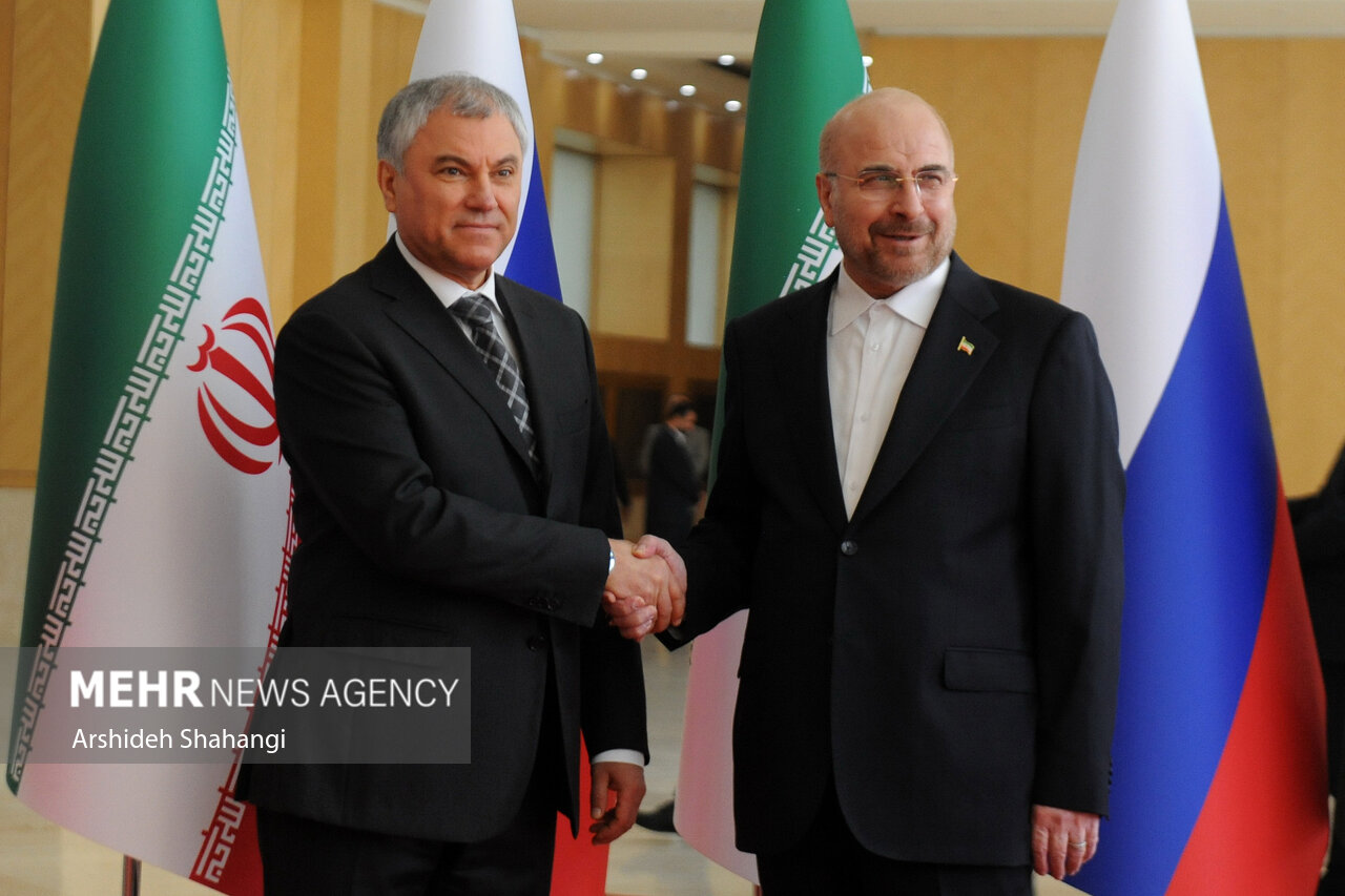 ایرانی پارلیمنٹ کے اسپیکر محمد باقر قالیباف اور روسی ڈوما کے سربراہ کی ملاقات