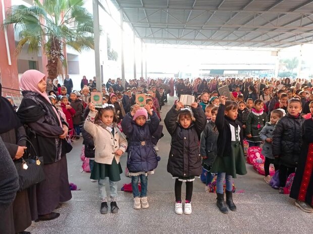 دانش آموزان فلسطینی اقدام موهن سوئد را محکوم کردند+ تصاویر