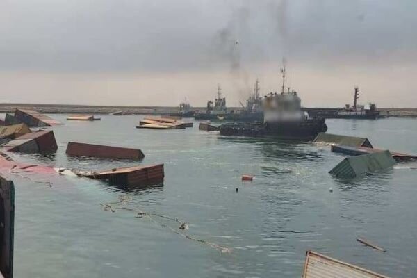 Tanzanian cargo ship overturned in Pars Service Port 