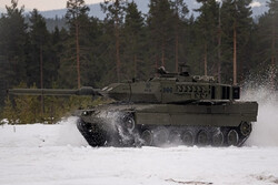 Almanya, Ukrayna’ya tank teslimatını onayladı