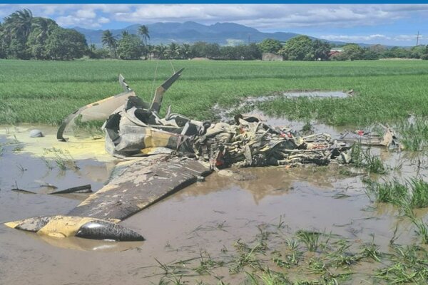 سقوط هواپیما در فیلیپین/ ۲ خلبان کشته شدند