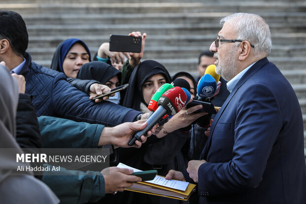 افتتاح یک پترو پالایشگاه ۲۱۰ هزار بشکهای در آبادان افتتاح یک پترو پالایشگاه ۲۱۰ هزار بشکهای در آبادان