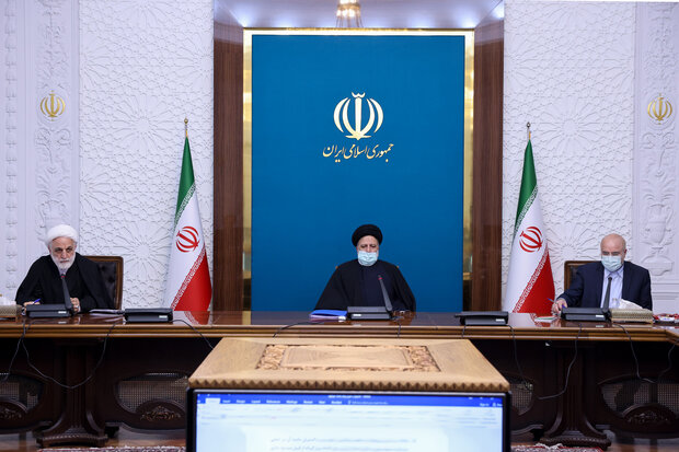 تصویب اختیارات درخواست شده ازسوی بانک مرکزی برای مدیریت بازار ارز تصویب اختیارات درخواست شده ازسوی بانک مرکزی برای مدیریت بازار ارز