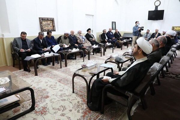 هدف دشمن ناکارآمد جلوه دادن انقلاب اسلامی است