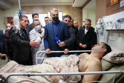 FM visits inured Azeri staff in hospital