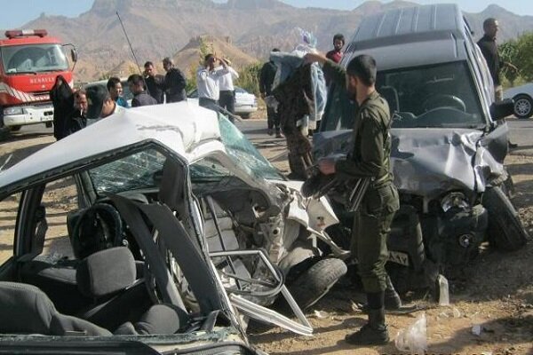 تصادف زنجیره‌ای در آزادراه کرج - قزوین با یک کشته و ۱۰ مصدوم 
