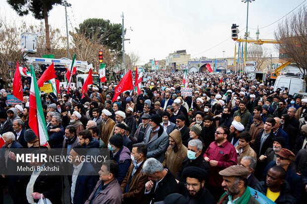 People in Qom condemn desecration of holy Quran in Europe