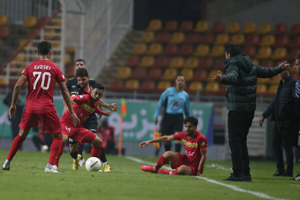 شوک یک اسپانیایی به پرسپولیس و فولاد/ «تنِ» صدرنشین به لرزه افتاد