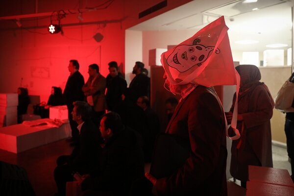 نظام مصرف فرهنگی چه زمانی به سمت محصولات ایرانی تغییر میکند؟ 3