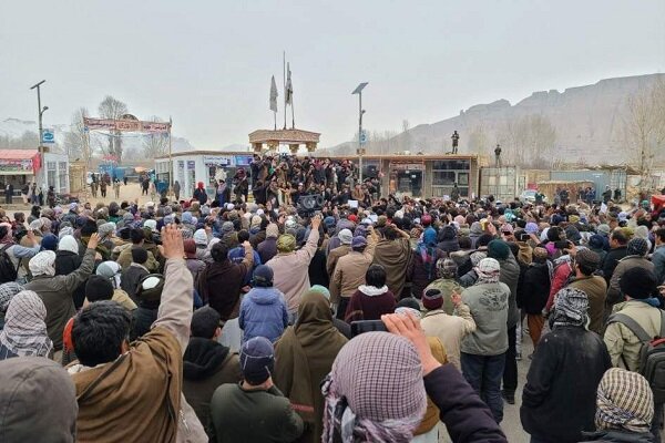 Kur'an-ı Kerim yakılması Afganistan'da protesto edildi Kur'an-ı Kerim yakılması Afganistan'da protesto edildi