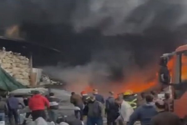 آتش سوزی شدید بازار تجاری در اربیل+ فیلم