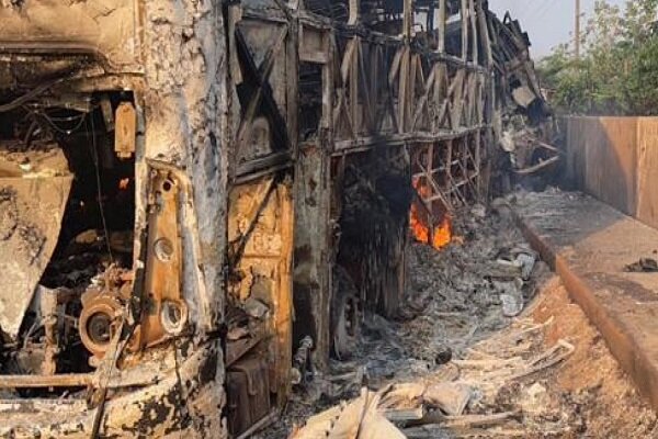 برخورد اتوبوس و کامیون در نیجریه/ ۱۵ نفر در آتش سوختند