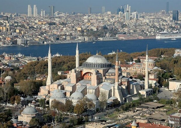 کتابخانه سلیمانیه استانبول ۱۰۹ نسخه خطی بهنام علامه بهابادی دارد