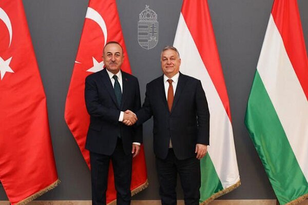 Çavuşoğlu, Macaristan Başbakanı Orban ile görüştü Çavuşoğlu, Macaristan Başbakanı Orban ile görüştü